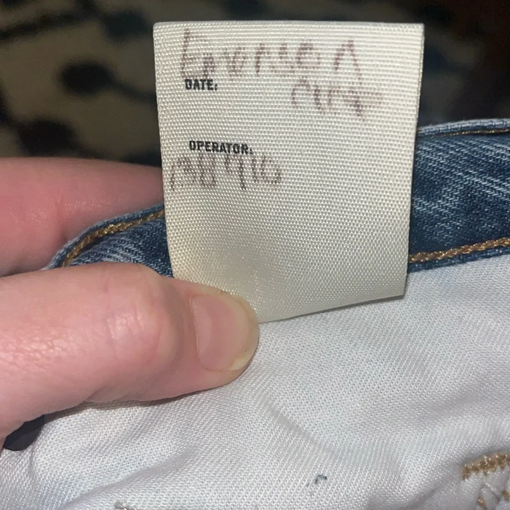 Citizens of Humanity Premium Vintage Emerson Crop Slim Boyfriend in Daze.‎